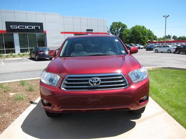 Toyota Highlander 2010 photo 18