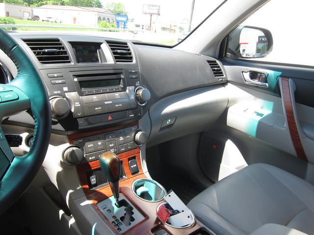 Toyota Highlander 2010 photo 6