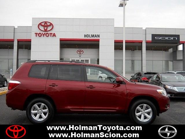 Toyota Highlander Base Unspecified