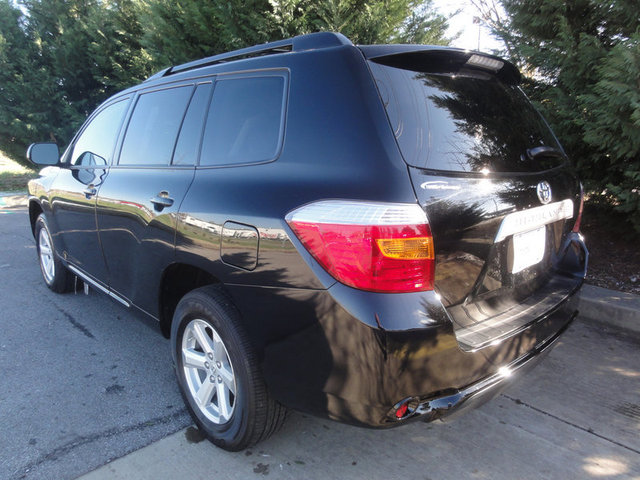 Toyota Highlander 2010 photo 4