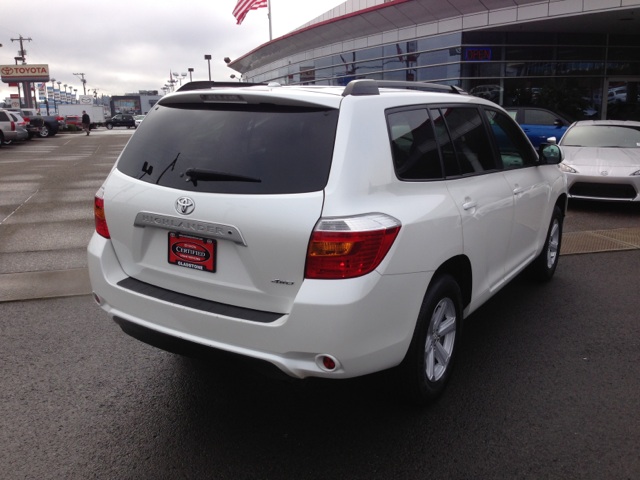 Toyota Highlander 2010 photo 4