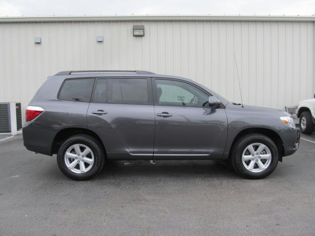 Toyota Highlander 2010 photo 1