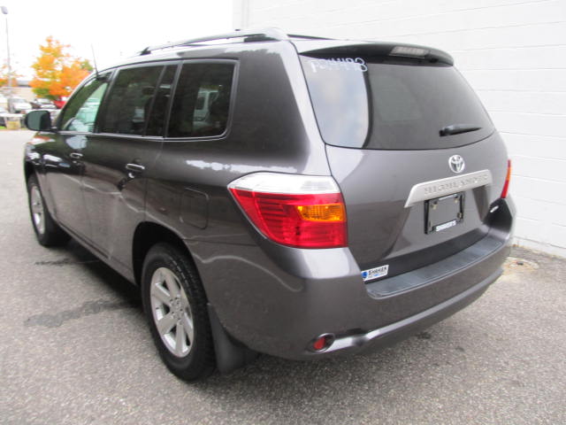 Toyota Highlander 2010 photo 1