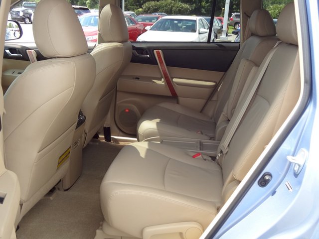 Toyota Highlander 2010 photo 3