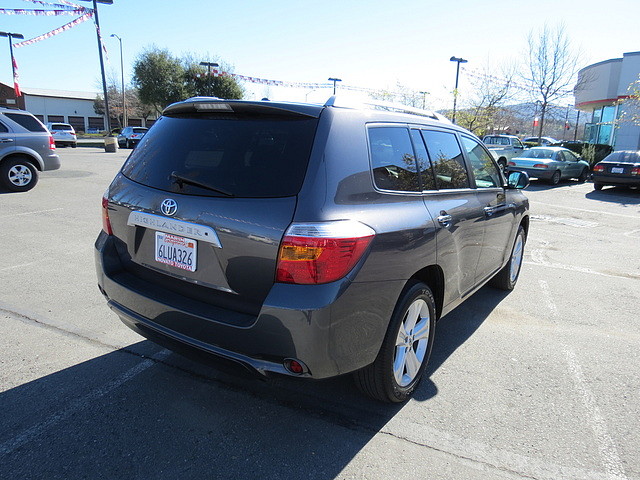 Toyota Highlander 2010 photo 1