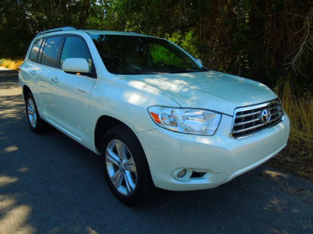 Toyota Highlander Super SUV