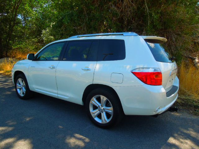 Toyota Highlander 2010 photo 1