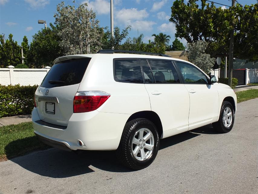 Toyota Highlander 2010 photo 4