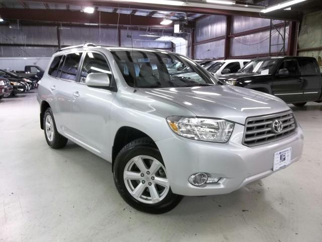 Toyota Highlander Base Unspecified