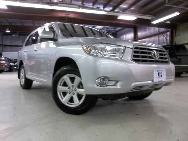 Toyota Highlander 2010 photo 1