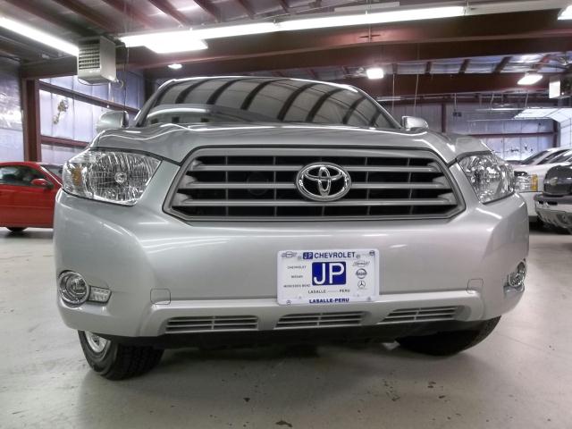 Toyota Highlander 2010 photo 2