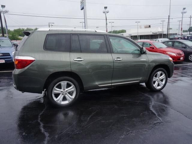 Toyota Highlander 2010 photo 4