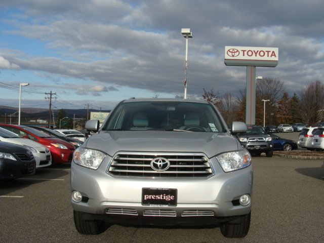 Toyota Highlander 2010 photo 1