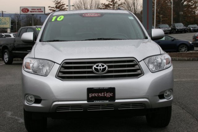 Toyota Highlander 2010 photo 1