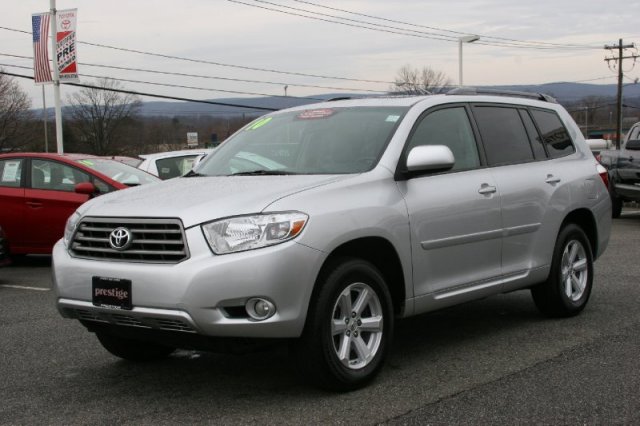 Toyota Highlander 2010 photo 2