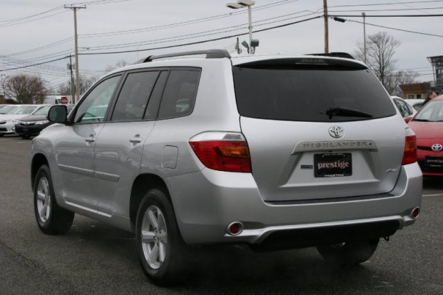 Toyota Highlander 2010 photo 3