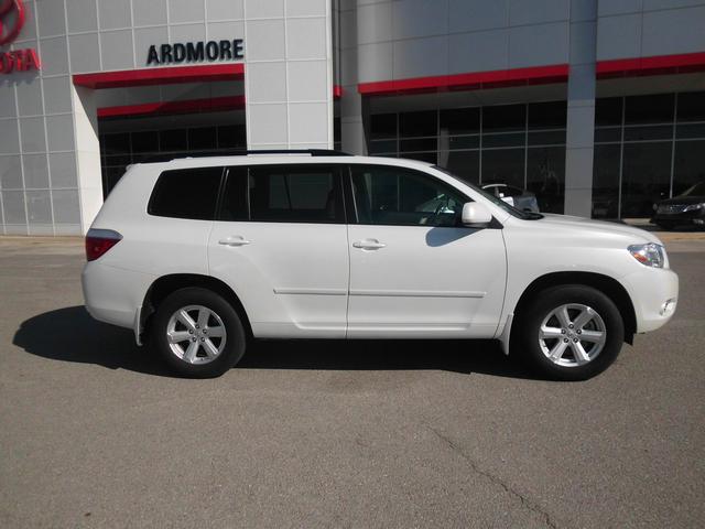 Toyota Highlander 2010 photo 1