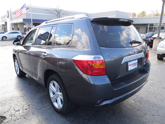 Toyota Highlander 2010 photo 4