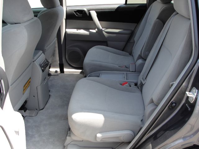 Toyota Highlander 2010 photo 12