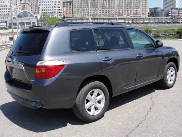 Toyota Highlander 2010 photo 26