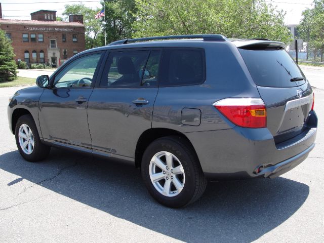 Toyota Highlander 2010 photo 27