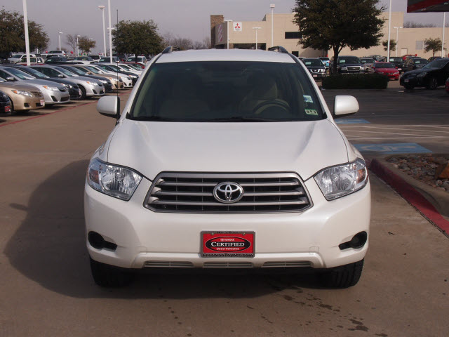 Toyota Highlander 2010 photo 1