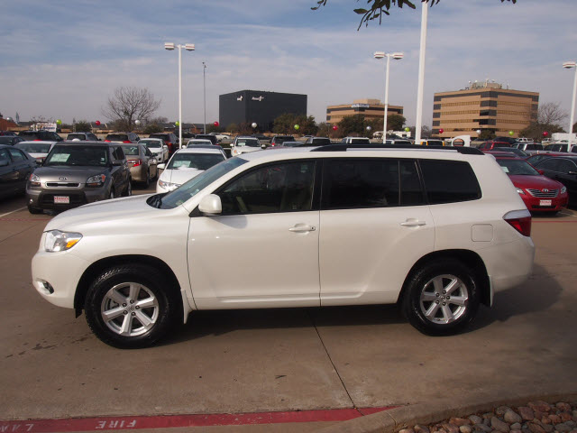 Toyota Highlander 2010 photo 3