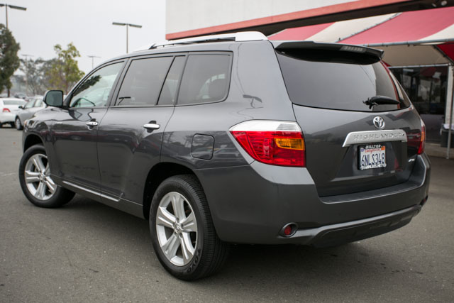 Toyota Highlander 2010 photo 2