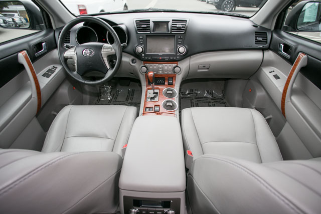 Toyota Highlander 2010 photo 4