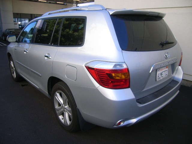 Toyota Highlander 2010 photo 1