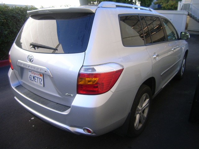 Toyota Highlander 2010 photo 2