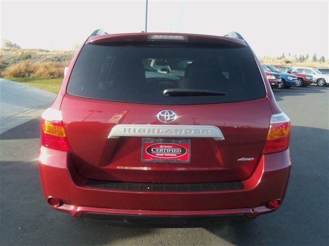 Toyota Highlander 2010 photo 3