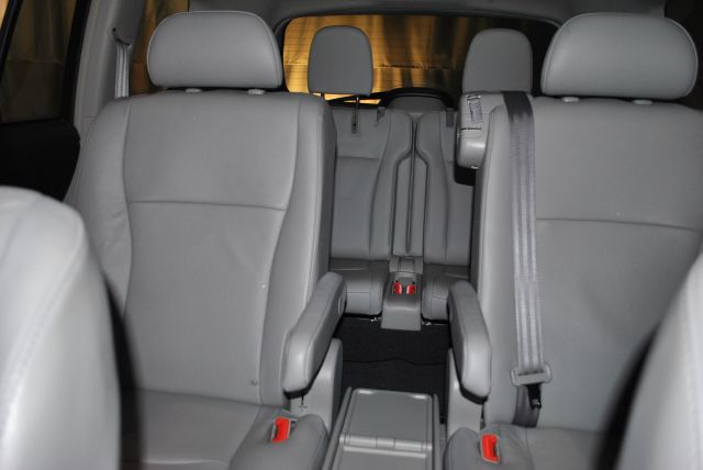 Toyota Highlander 2011 photo 1