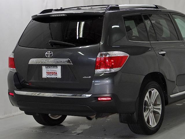 Toyota Highlander SLT 25 SUV