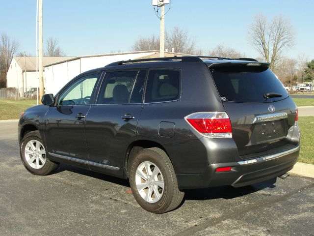 Toyota Highlander 2011 photo 3