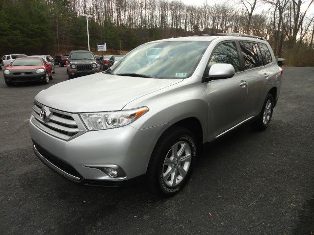 Toyota Highlander 2011 photo 1