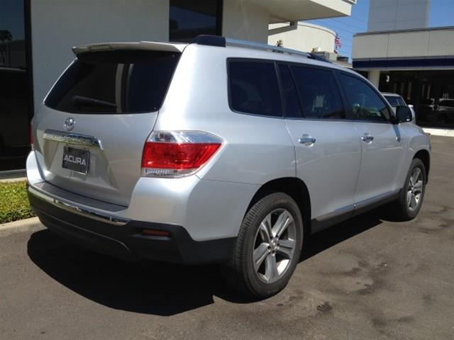 Toyota Highlander 2011 photo 2