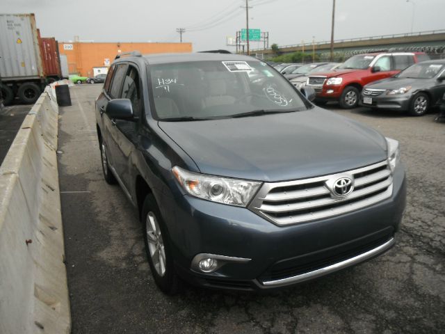 Toyota Highlander 2011 photo 3