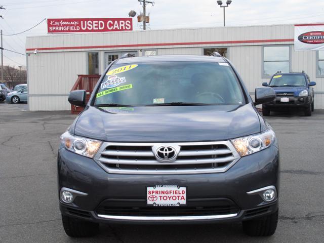 Toyota Highlander 2011 photo 1