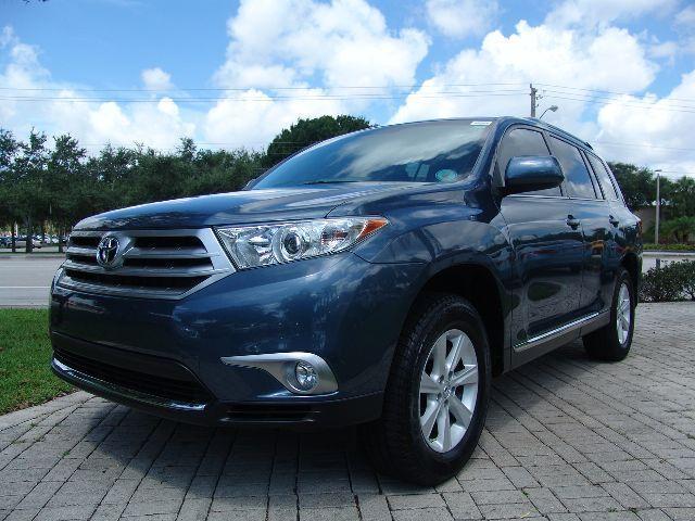 Toyota Highlander 2011 photo 4