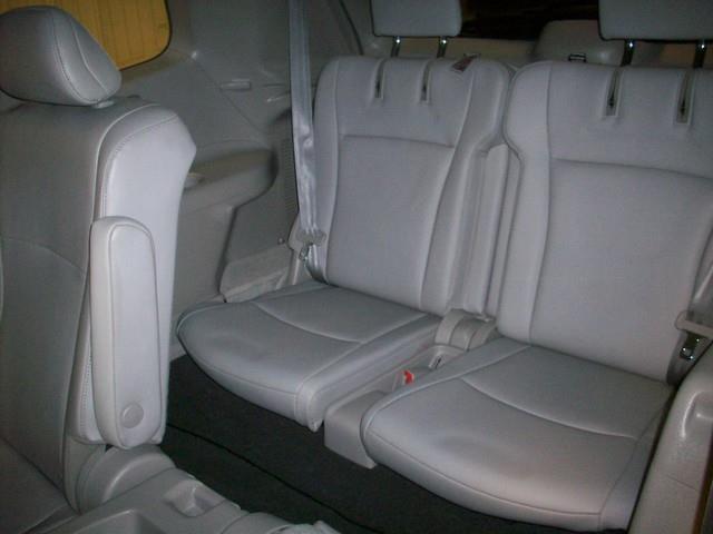 Toyota Highlander 2011 photo 1