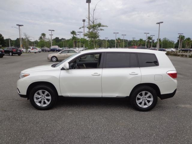 Toyota Highlander 2011 photo 2