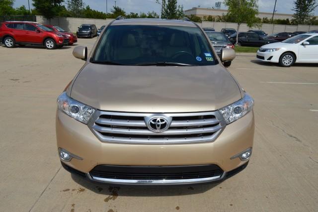 Toyota Highlander SLT 25 SUV