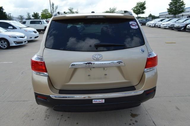 Toyota Highlander 2011 photo 5