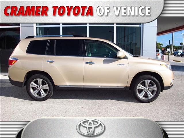 Toyota Highlander 2011 photo 2