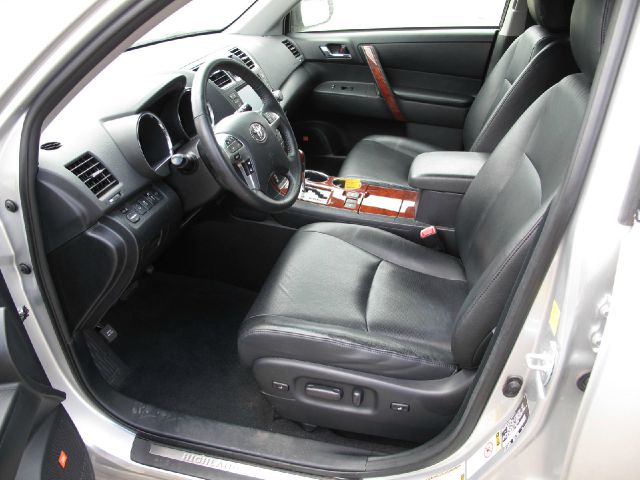 Toyota Highlander 2011 photo 3