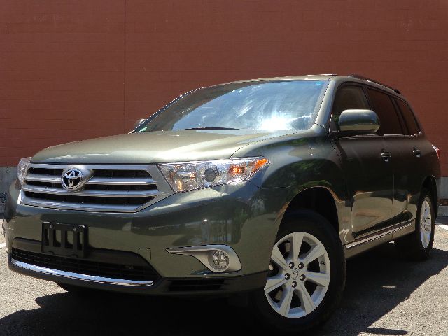 Toyota Highlander 2012 photo 1