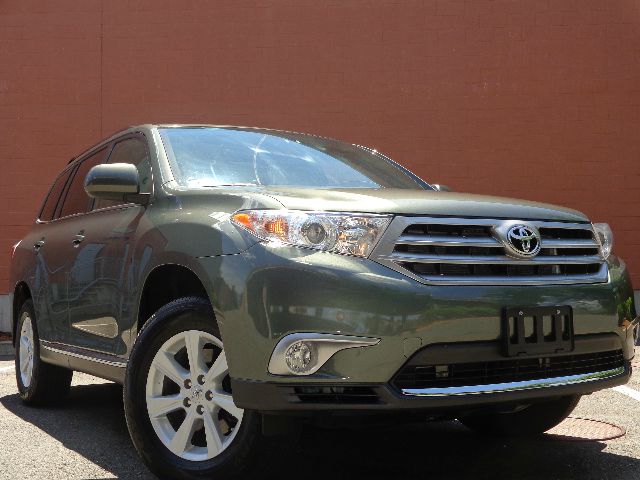 Toyota Highlander 2012 photo 2