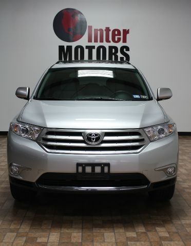 Toyota Highlander 2012 photo 56