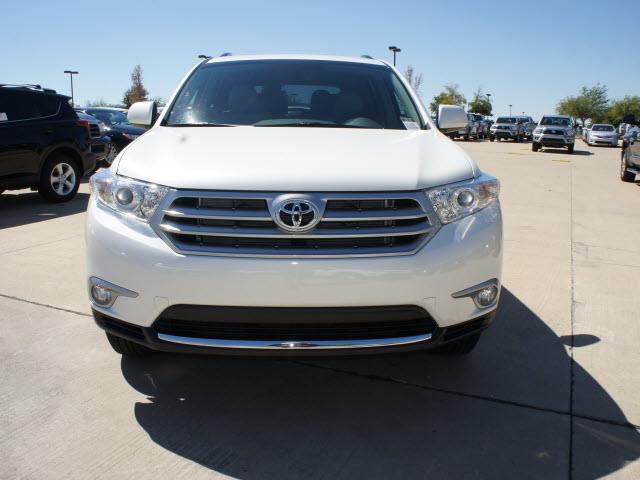 Toyota Highlander 2013 photo 3